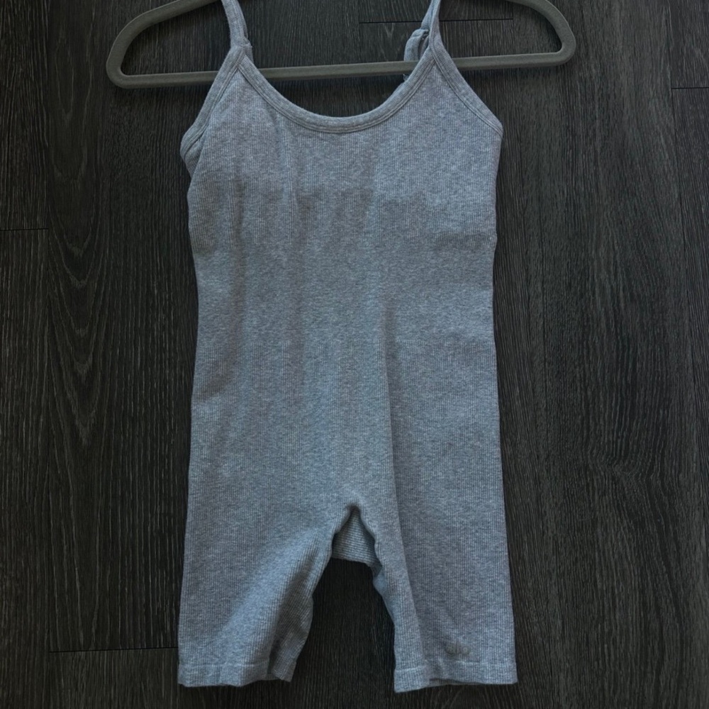 WOMENS ALO ROMPER